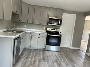 38 Beecher St in Southington, CT - Building Photo - Building Photo