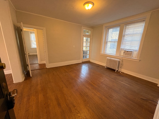 1611 Hampton Blvd, Unit C1 in Norfolk, VA - Foto de edificio - Building Photo