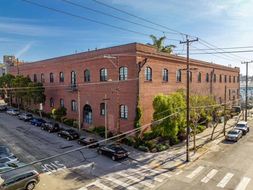 Potrero Square Lofts in San Francisco, CA - Building Photo