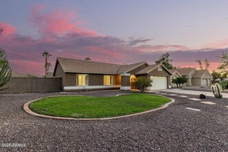 441 E Saratoga St in Gilbert, AZ - Foto de edificio - Building Photo