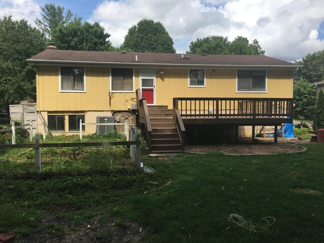 302 Fairmeade Rd in St Matthews, KY - Building Photo - Building Photo