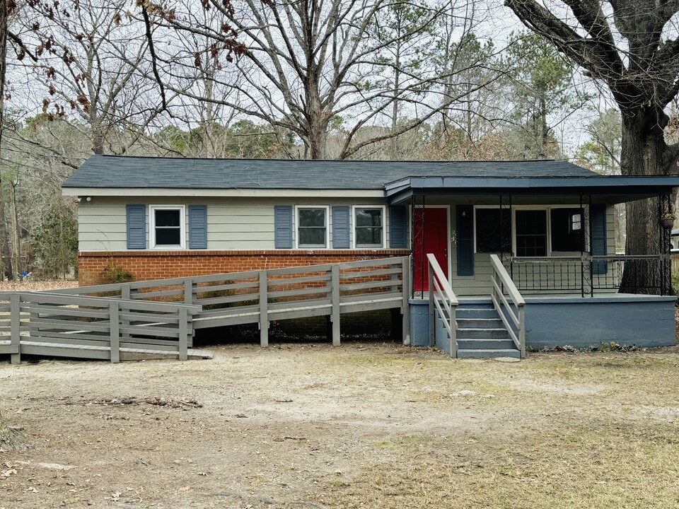 2512 Rockwood Dr in Raleigh, NC - Building Photo