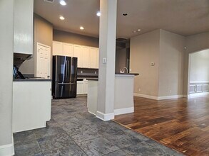 112 Rustic Tr in Cibolo, TX - Foto de edificio - Building Photo