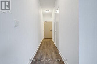 60-360 Tannery Rd in Toronto, ON - Building Photo - Building Photo