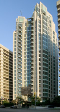 The Carlyle Residences in Los Angeles, CA - Building Photo - Building Photo