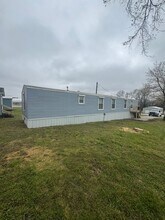 400 W Elm St in Morrisville, MO - Building Photo - Building Photo
