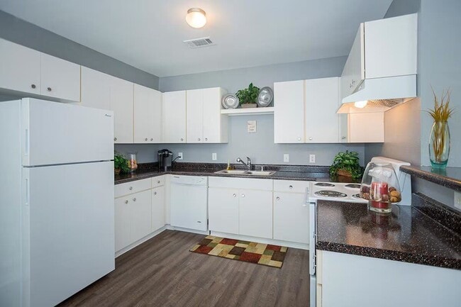 5154 Griggs Rd in Houston, TX - Building Photo - Building Photo