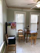 2454 N Pierce St in Milwaukee, WI - Foto de edificio - Building Photo