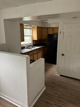 207 W High St in Jackson, MI - Building Photo - Building Photo