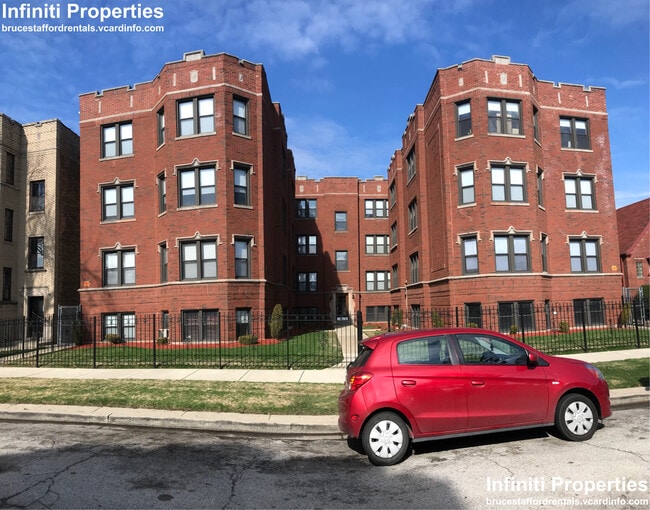 property at 10740 S Calumet Ave