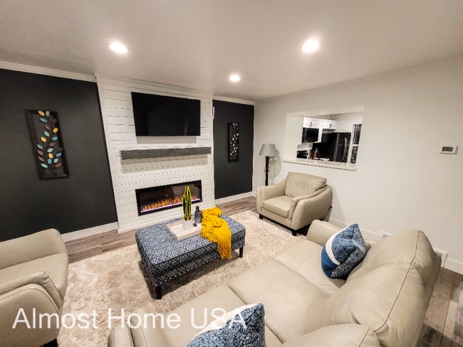 property at 371 Braidhill Dr