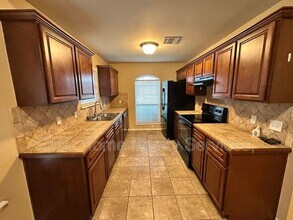 12101 NW 133rd Terrace in Piedmont, OK - Building Photo - Building Photo