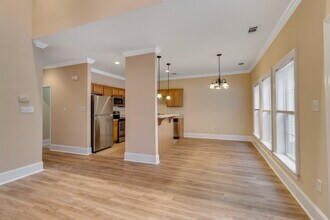 102 Kendal Ct in Savannah, GA - Foto de edificio - Building Photo