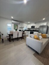 2669 Clyde Ave in Los Angeles, CA - Building Photo - Building Photo