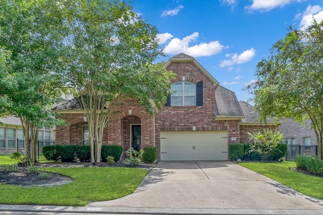 property at 158 S Vershire Cir