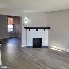 6614 N Smedley St in Philadelphia, PA - Building Photo - Building Photo