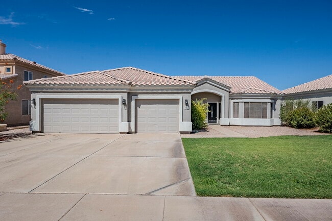 760 N Swan Dr in Gilbert, AZ - Building Photo - Building Photo