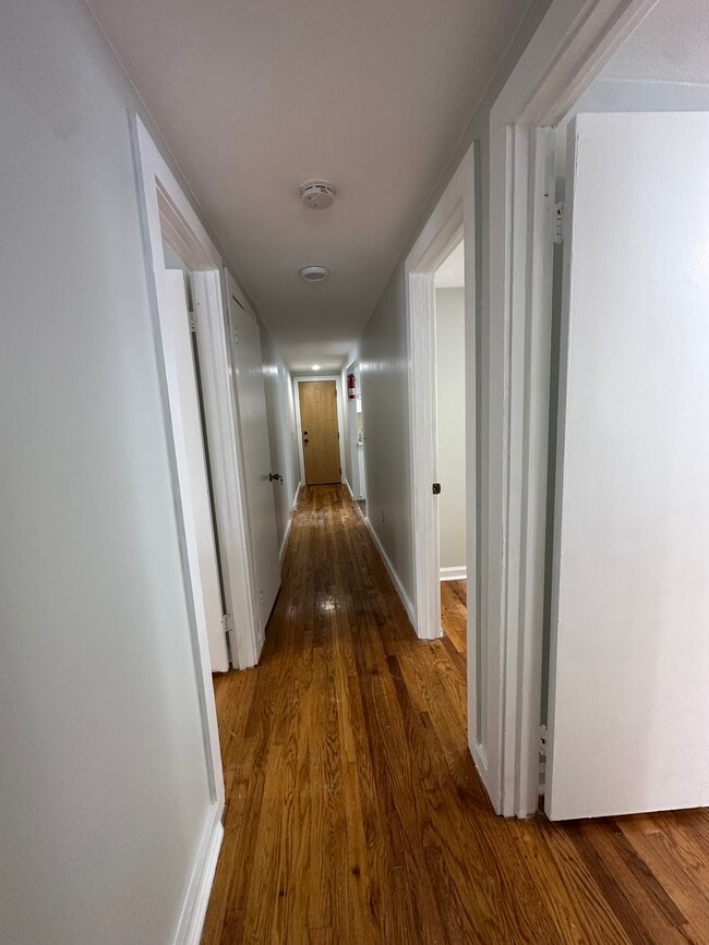 211 Kent Rd, Unit D in New Milford, CT - Building Photo - Building Photo