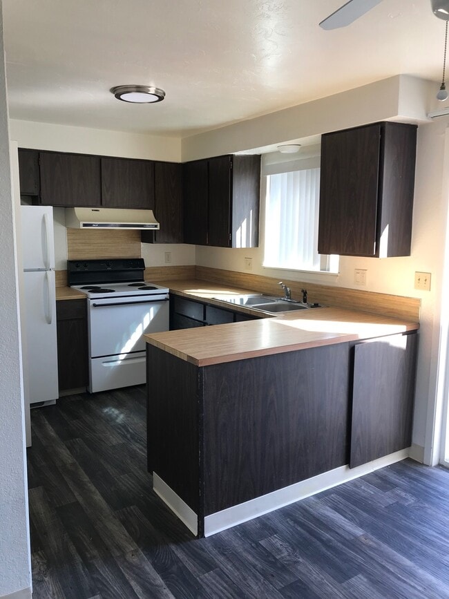 1220 S Juniper St in Nampa, ID - Building Photo - Building Photo