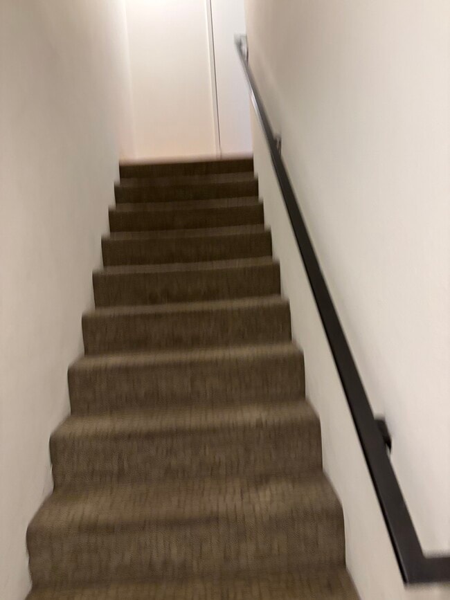 7950 Via Latina in Burbank, CA - Building Photo - Building Photo
