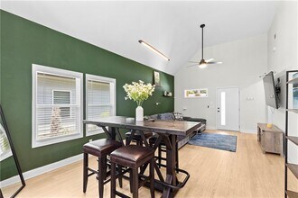 624 Robert St NW in Atlanta, GA - Building Photo - Building Photo