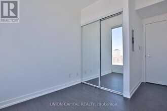85-2785 Wood St in Toronto, ON - Building Photo - Building Photo