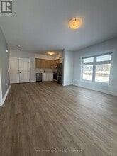 60 Donald St in Barrie, ON - Building Photo - Building Photo