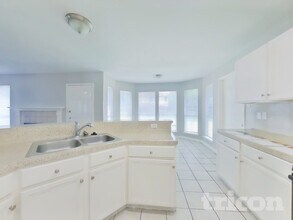 1702 Glacier Blue Dr in Fresno, TX - Foto de edificio - Building Photo