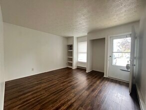 402 Forest Ln in Richwood, OH - Building Photo - Building Photo