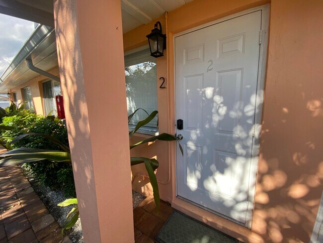 property at 914 N J St