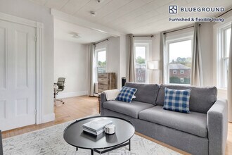 4 Sherman St in Cambridge, MA - Building Photo - Building Photo