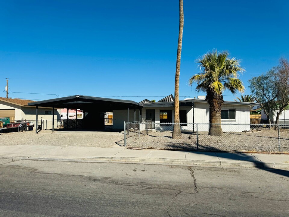 1845 Riviera Blvd in Bullhead City, AZ - Building Photo