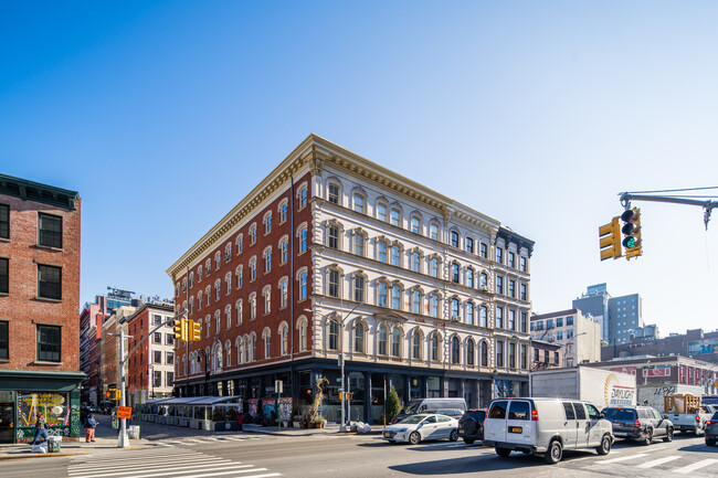 307 Canal St in New York, NY - Building Photo - Building Photo