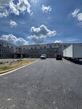 Bee Creek Crossing in Murray, KY - Foto de edificio - Building Photo
