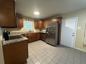 207 E H Pl in Russellville, AR - Building Photo - Building Photo