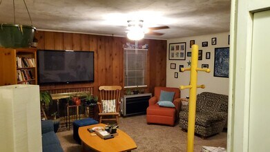 1127 S Allen St in State College, PA - Foto de edificio - Building Photo