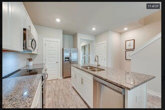 758 Mickelson Wy in Lebanon, TN - Building Photo - Building Photo