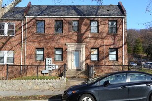 1842 M St NE in Washington, DC - Building Photo