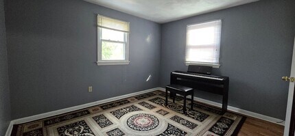 131 Madison Ave, Unit 1 in Arlington, MA - Foto de edificio - Building Photo