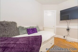 161 Endicott St, Unit 2R in Boston, MA - Building Photo - Building Photo