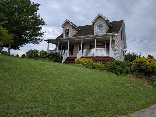 property at 709 Givens Ln