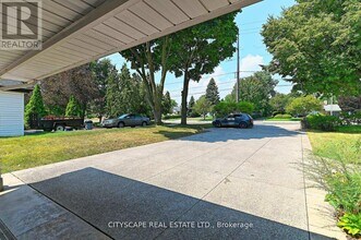 354 Plains Rd W in Burlington, ON - Building Photo - Building Photo