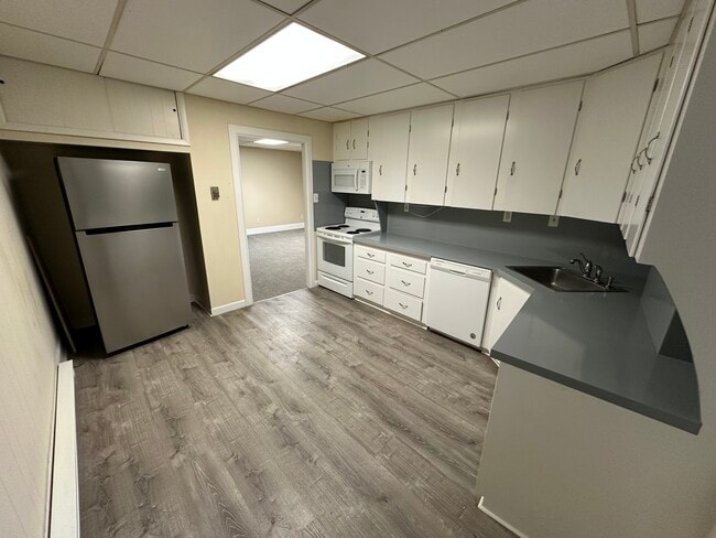 80 Maine St, Unit #1