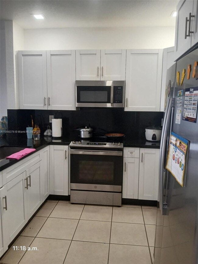 10984 SW 182nd Ln in Miami, FL - Building Photo - Building Photo