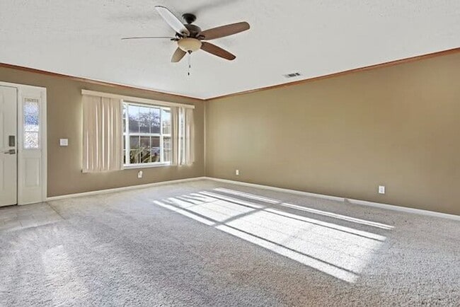 12 Brown Thrasher Ct in Richmond Hill, GA - Building Photo - Building Photo