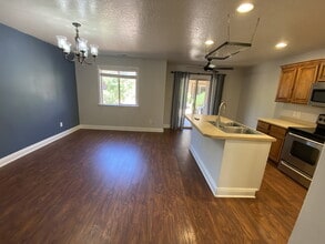 3155 S Hidden Valley Dr in Saint George, UT - Building Photo - Building Photo