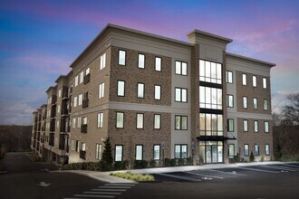 5545 Park Fairfield in Fairfield, CT - Foto de edificio - Building Photo