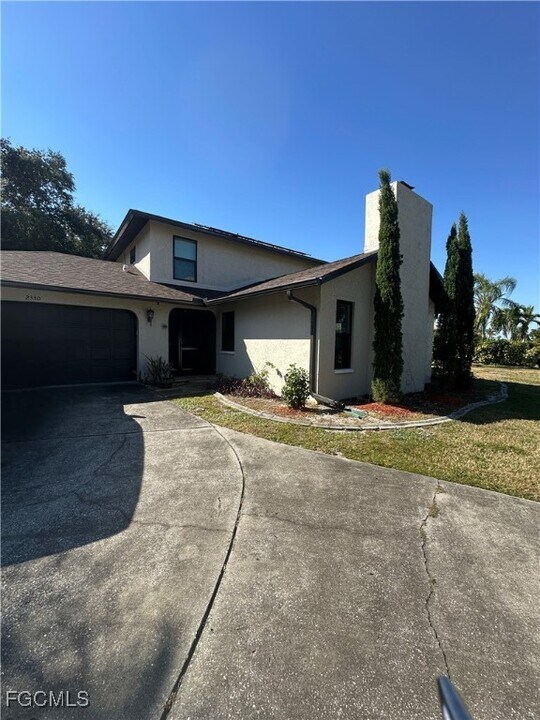 2330 SE 8th Terrace in Cape Coral, FL - Building Photo