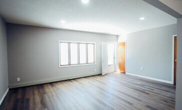 532 Tacoma Ave, Unit 2 in Buffalo, NY - Foto de edificio - Building Photo