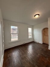 612 Main St, Unit 1 in East Pittsburgh, PA - Building Photo - Building Photo